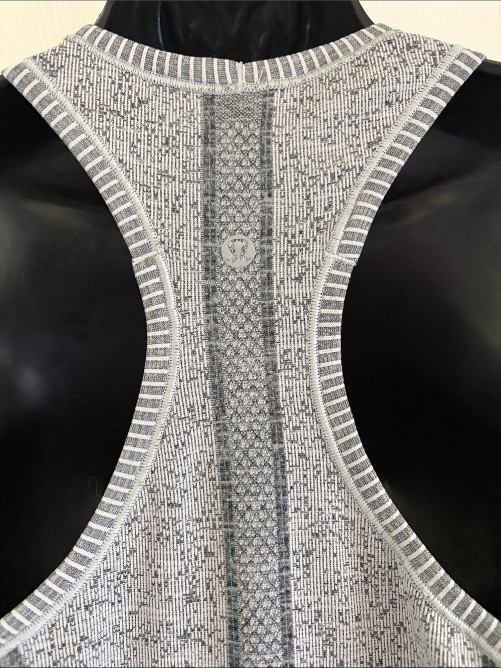 Lululemon Swiftly Tech Racerback - Picture 5 of 7